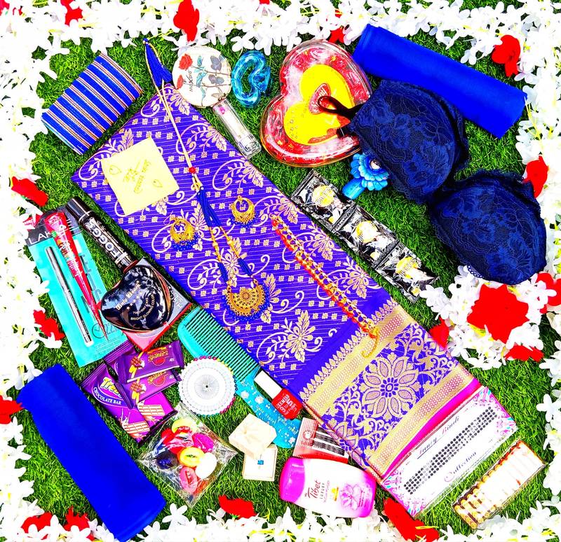 মহারাণী কাতান কম্বো ( নীল )-৩১ আইটেম জবাফুল ডিজাইন